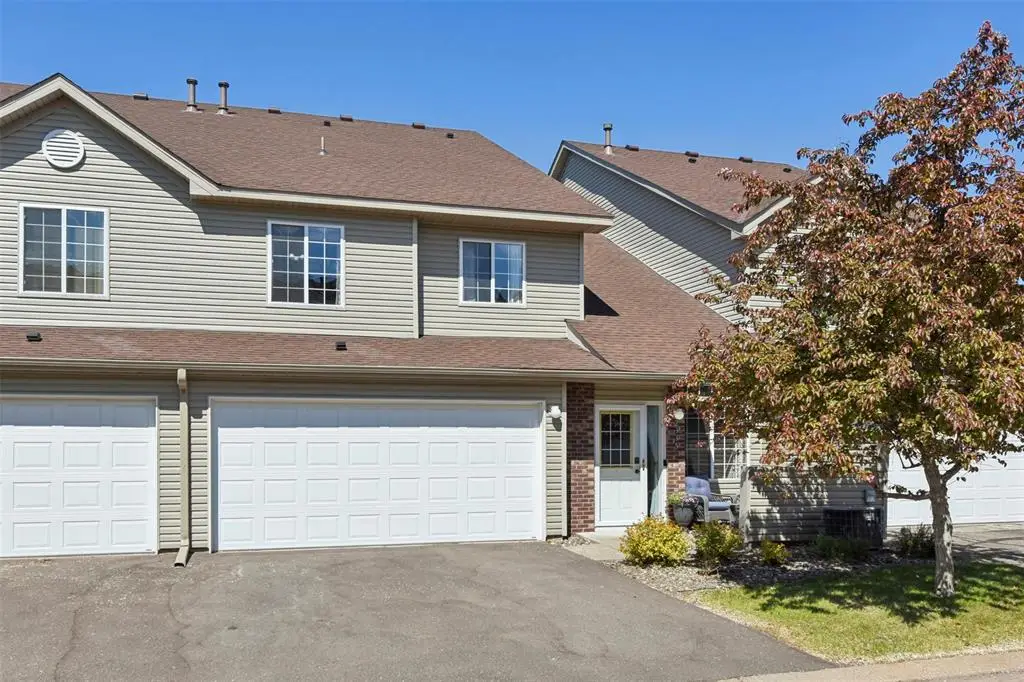 2335 Oakridge Circle, Hudson, WI 54016 - #1