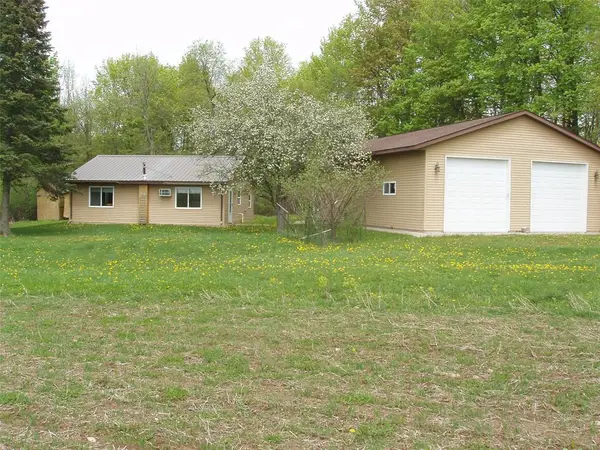 W9002 Moonshine Alley, Catawba, WI 54514