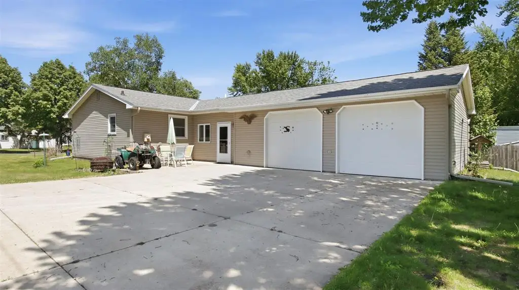3201 Lotus Street, Eau Claire, WI 54703 - #1