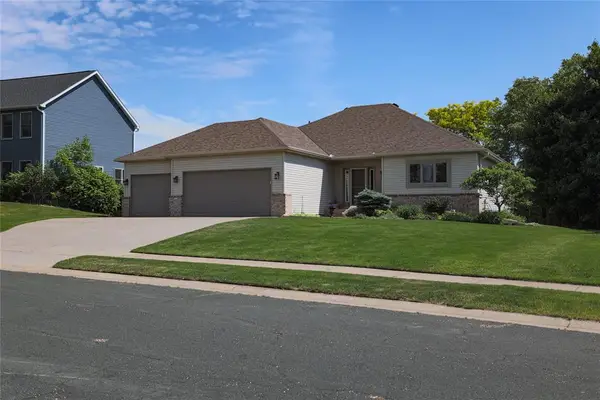 2400 Emerald Bend, Hudson, WI 54016