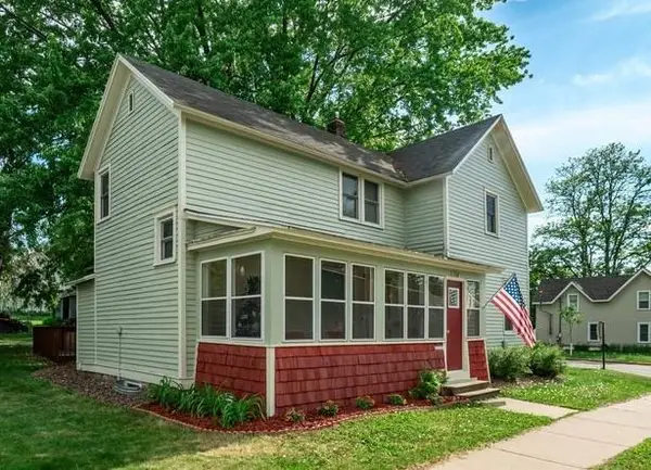 1102 14th Avenue, Menomonie, WI 54751