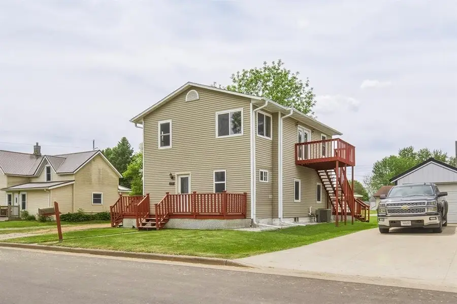 332 Lincoln Street, Stanley, WI 54768 - #2