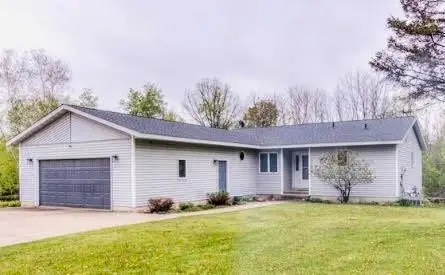 250 W Maple Avenue, Barron, WI 54812
