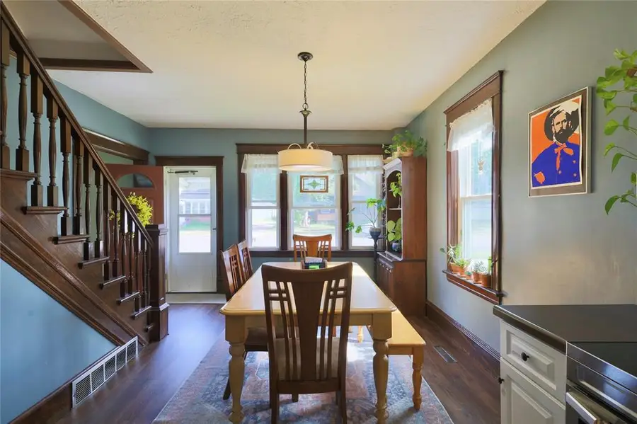 617 Mansfield Street, Chippewa Falls, WI 54729 - #3