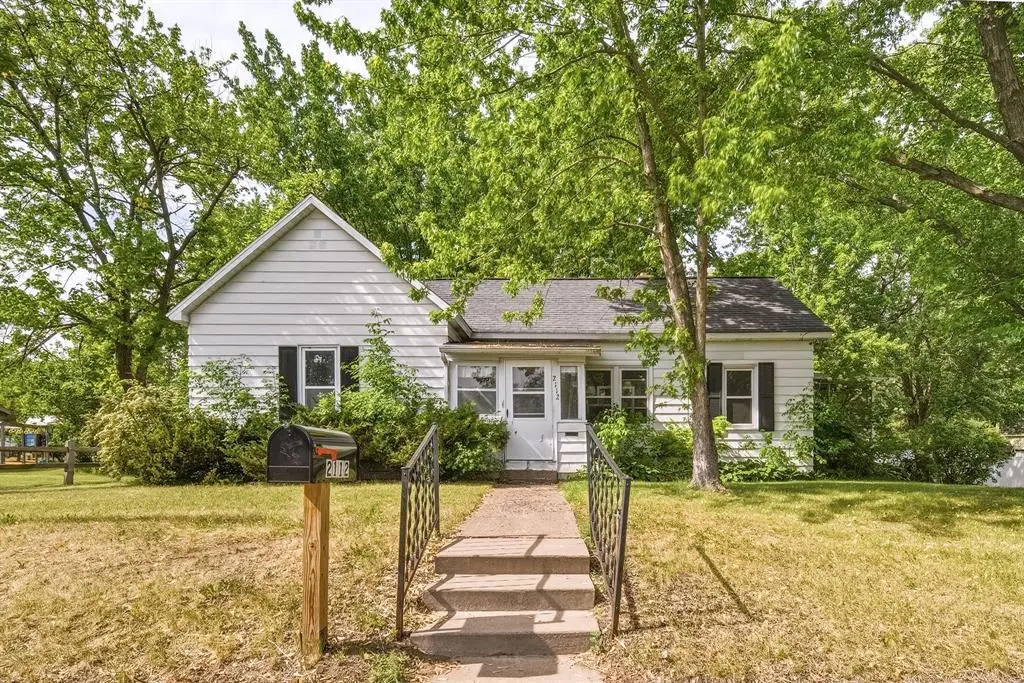 2112 Cleveland Street, Eau Claire, WI 54703 - #1