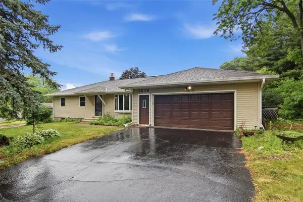 1218 Raedel Road, Eau Claire, WI 54703