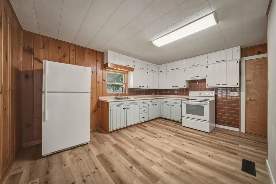 103 S 11th Street, Black River Falls, WI 54615 - #2