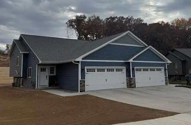 4915 Woodland Park Drive, Eau Claire, WI 54701 - #1