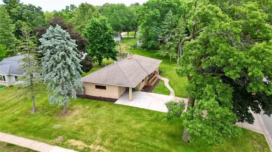 1602 South Street, Eau Claire, WI 54701 - #3