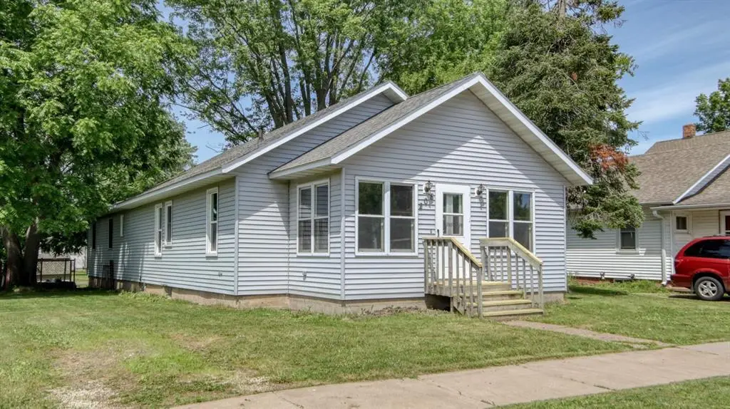 208 S 7th Street, Cornell, WI 54732 - #1