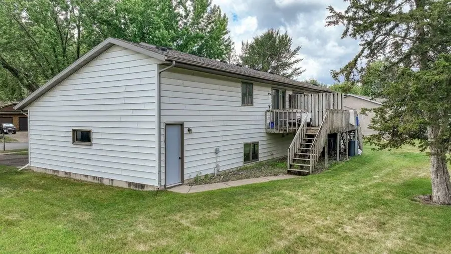 816-818 Dorbe Street #1-2, Eau Claire, WI 54701 - #3