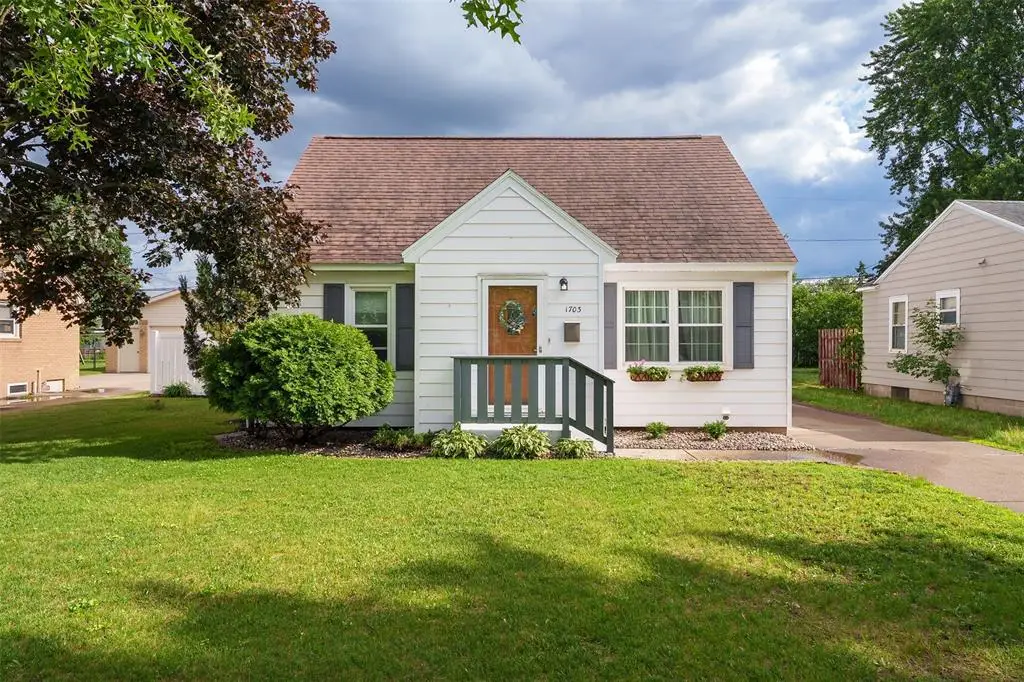 1703 Lyndale Avenue, Eau Claire, WI 54701 - #1