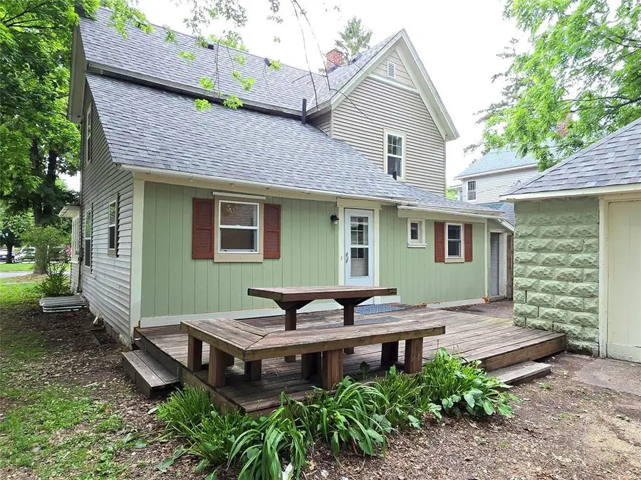 914 6th Avenue, Menomonie, WI 54751 - #2