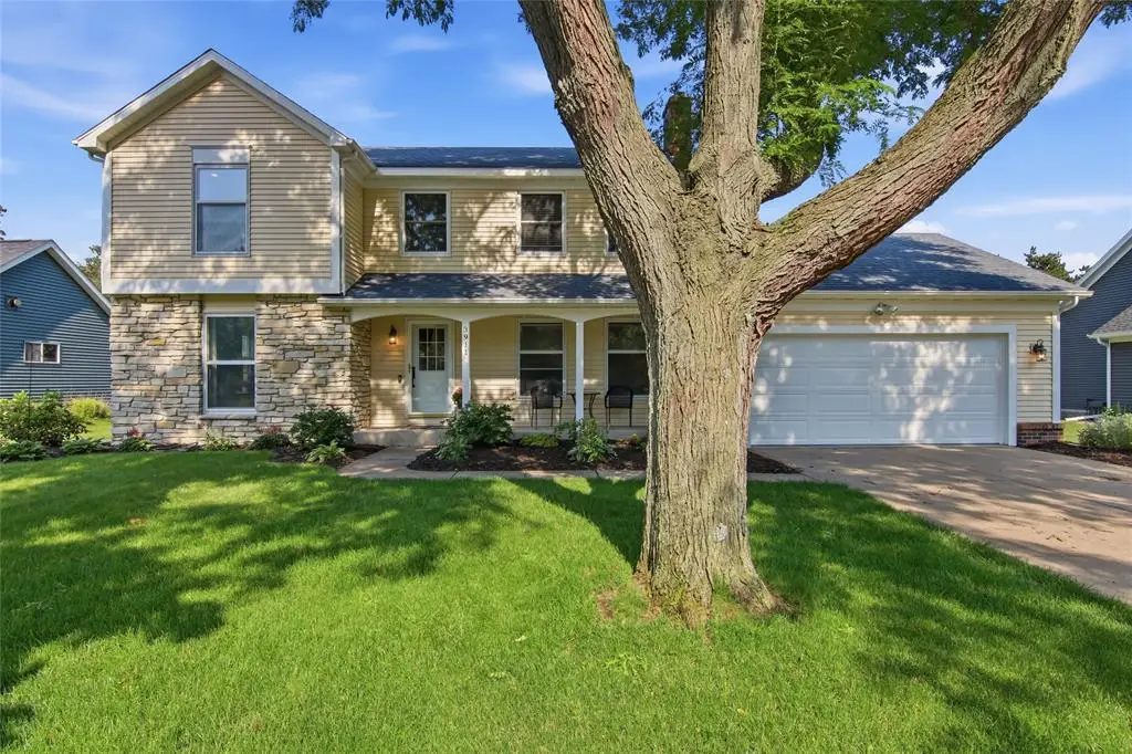 3911 Cottonwood Drive, Eau Claire, WI 54701 - #1