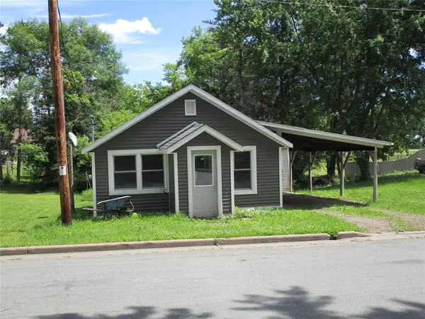 719 E 2nd Street, Ladysmith, WI 54848