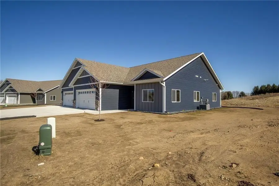 3337 Sunflower Lane, Eau Claire, WI 54703 - #3