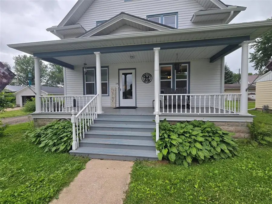 228 E Washington Avenue, Fall Creek, WI 54742 - #2