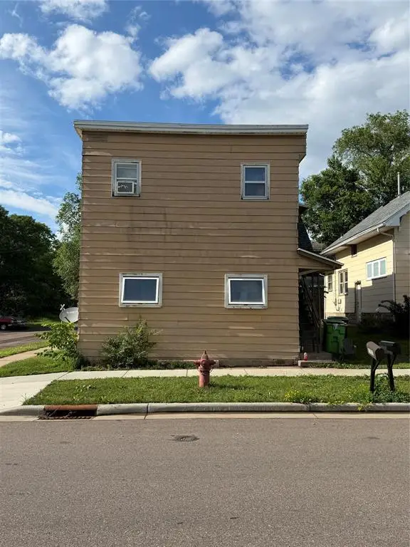 1202 Omaha Street #2, Eau Claire, WI 54703 - #1