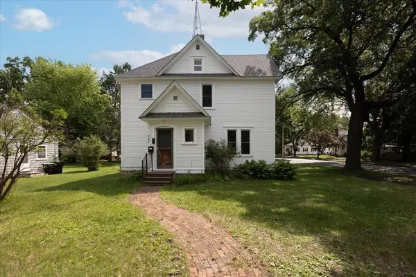 520 12th Street, Menomonie, WI 54751