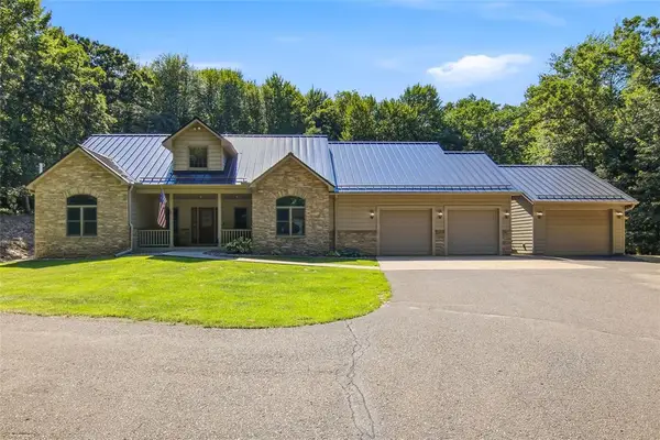 W245 Woodridge Drive, Eau Claire, WI 54701