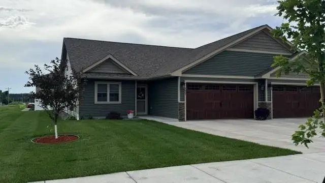 4867 Field Crest Lane, Eau Claire, WI 54701 - #1