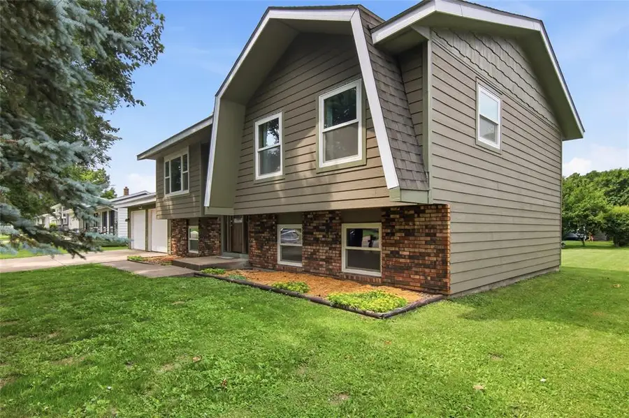 915 W Marshall Street, Rice Lake, WI 54868 - #2