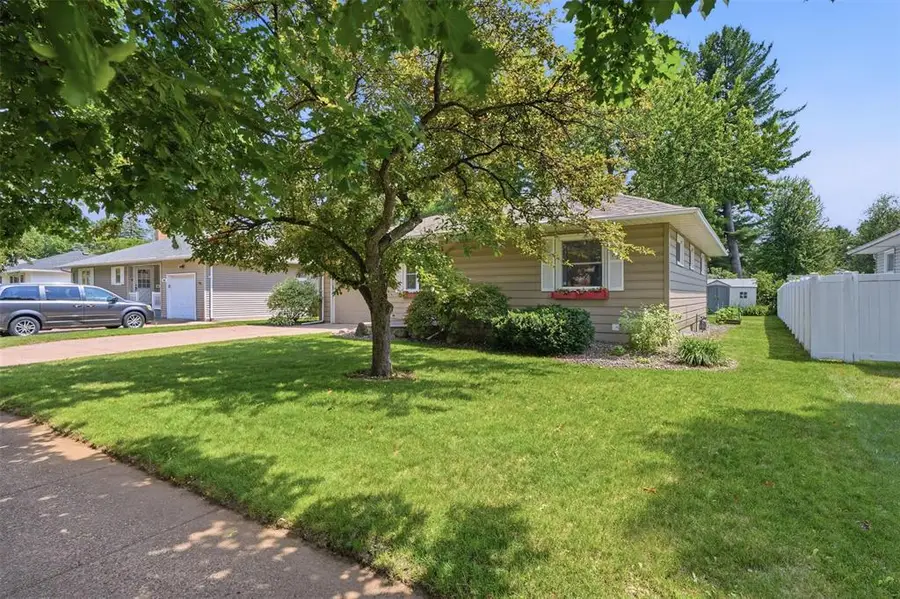2129 E Lexington Boulevard, Eau Claire, WI 54701 - #3