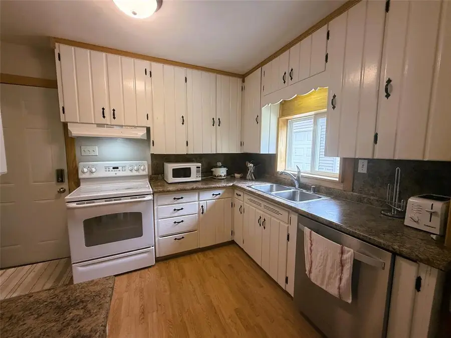 618 Park Avenue, Ladysmith, WI 54848 - #3