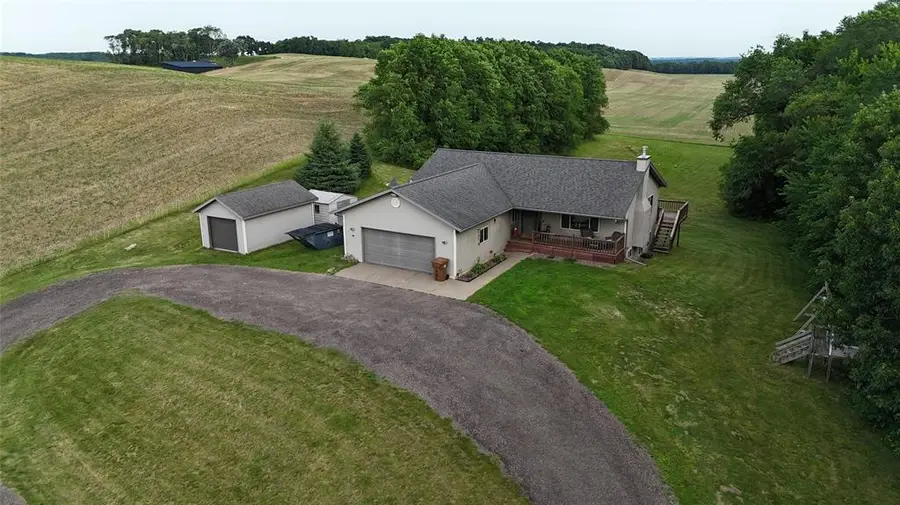 W2312 County Road T, Durand, WI 54736 - #2