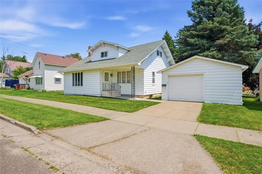 136 Barber Street, Stanley, WI 54768 - #2