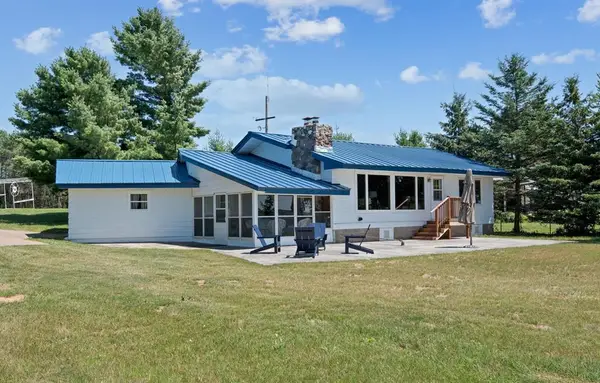 303 E Lake Drive, Shell Lake, WI 54871