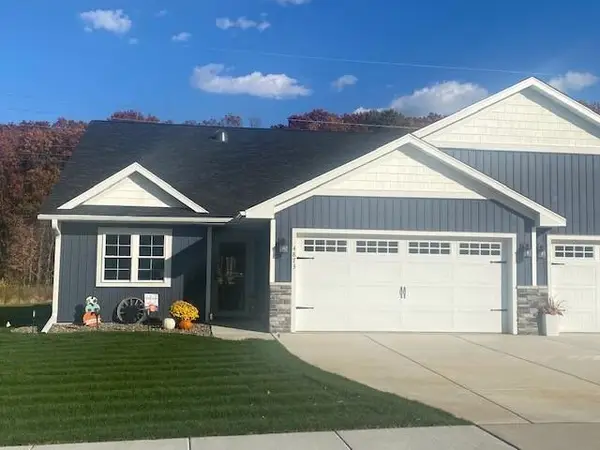 5026 Maple Leaf Path, Eau Claire, WI 54703