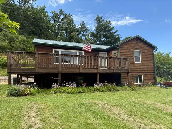 199 State Highway 27, Cashton, WI 54619