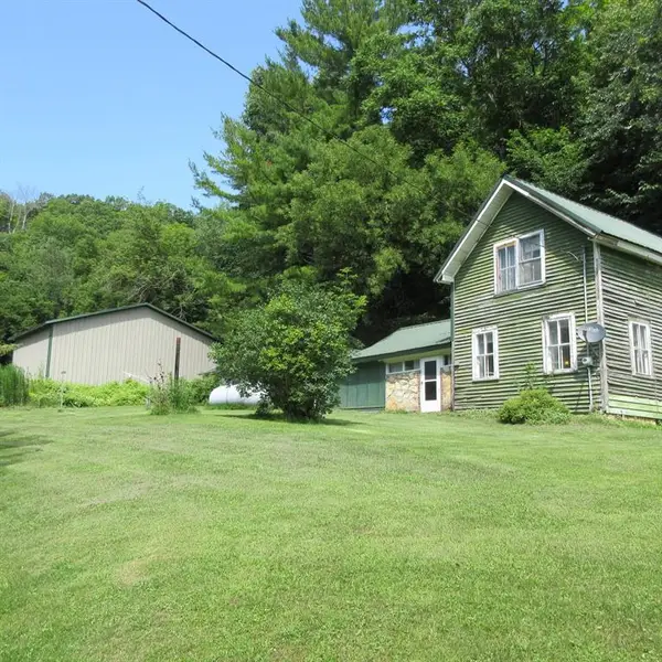 W1620 County Road, Plum City, WI 54761