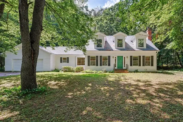 137 Canterbury Road, Eau Claire, WI 54701