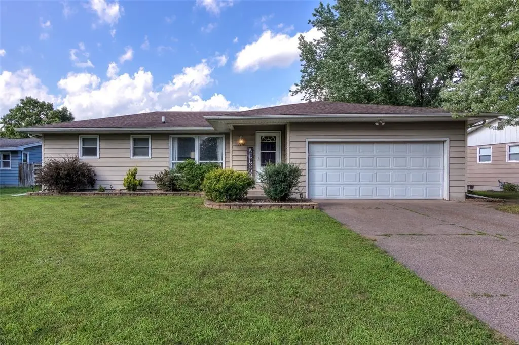 1216 Blueberry Drive, Eau Claire, WI 54703 - #1