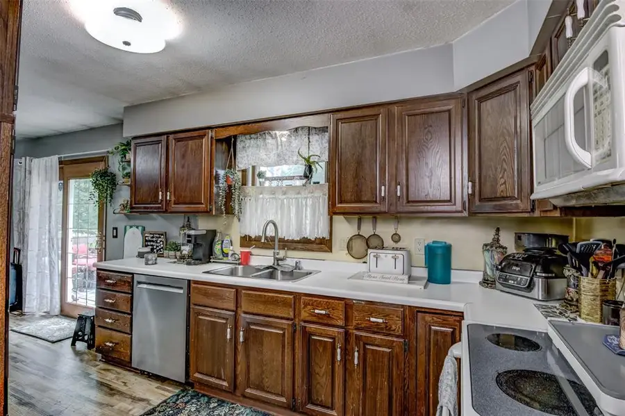 2850 Mercury Avenue, Eau Claire, WI 54703 - #3
