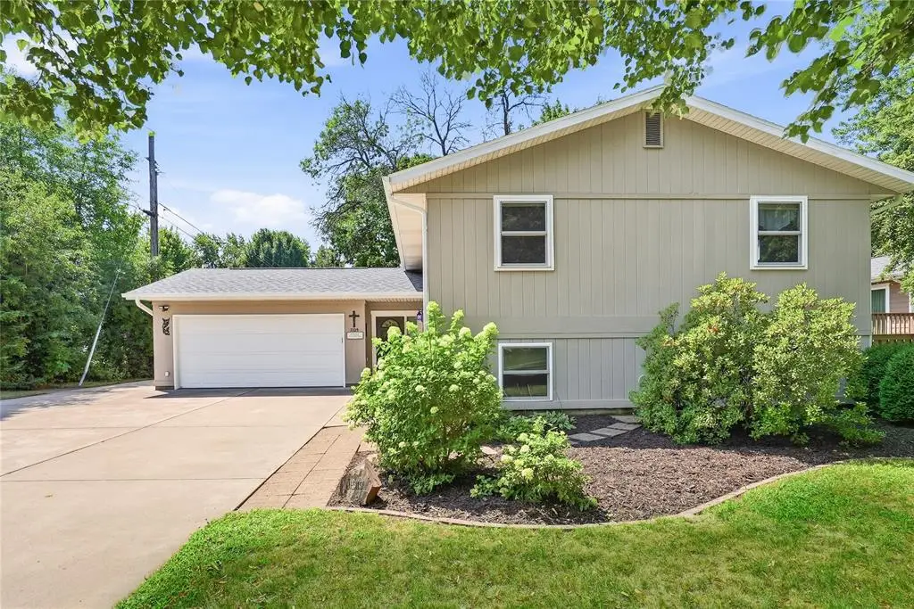 1105 Barry Avenue, Eau Claire, WI 54701 - #1