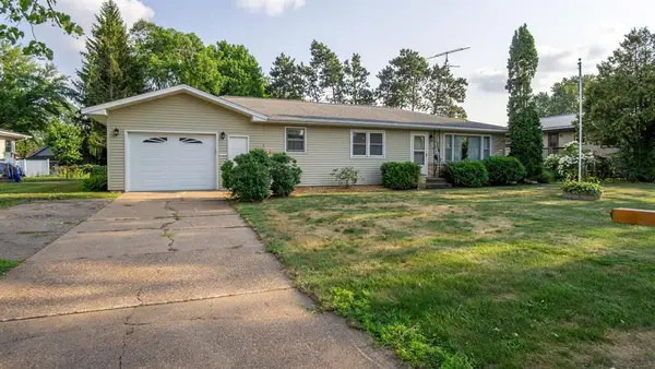 713 Dwight Street, Chippewa Falls, WI 54729