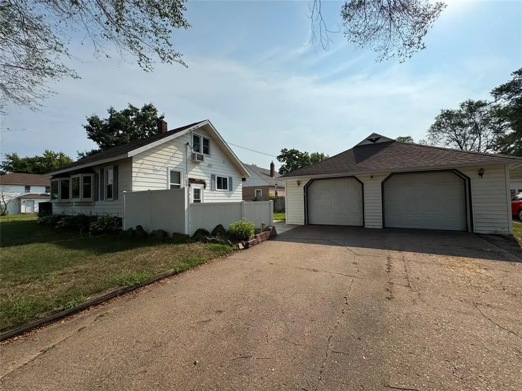 819 Platt Street, Eau Claire, WI 54703 - #1
