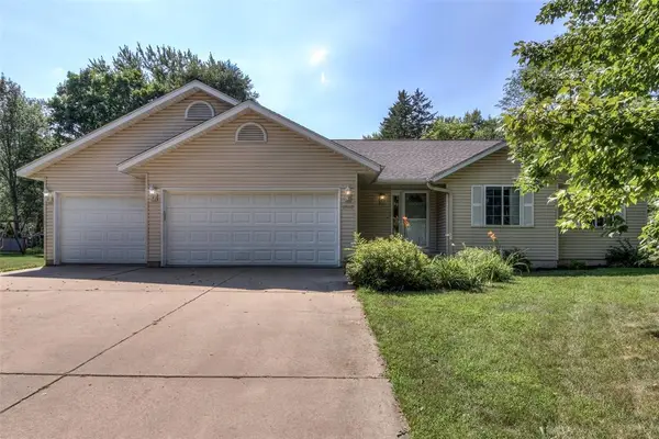 2728 Pineview Road, Eau Claire, WI 54703