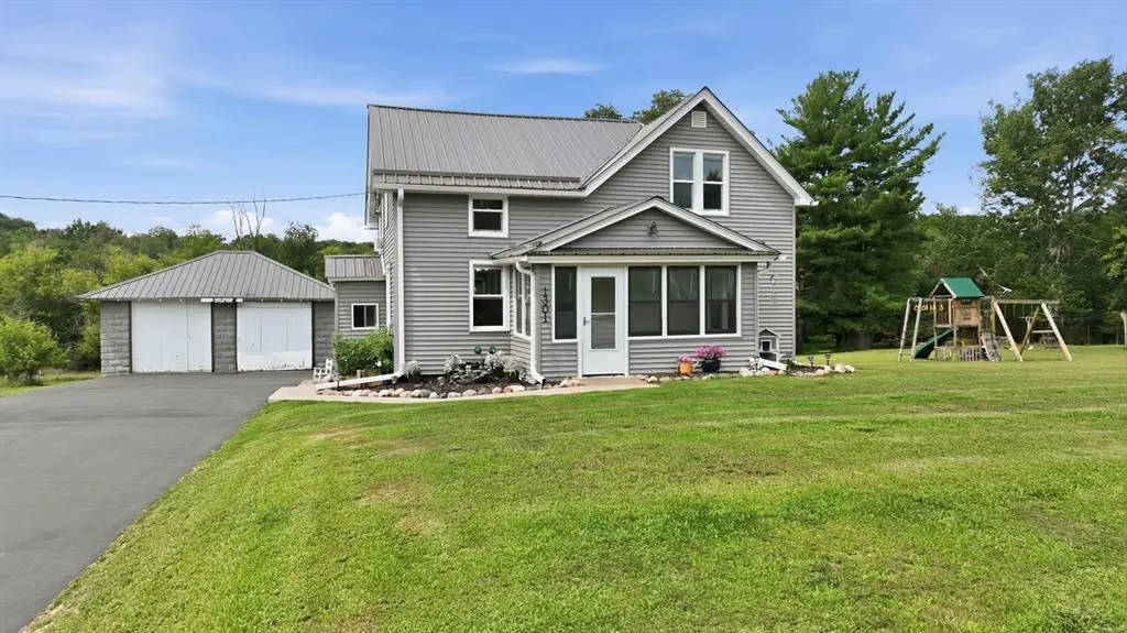 1301 E Laneville Avenue, Durand, WI 54736 - #1