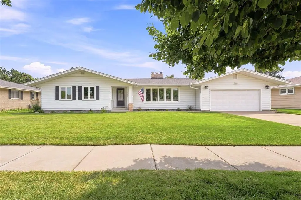703 E Grant Avenue, Eau Claire, WI 54701 - #1