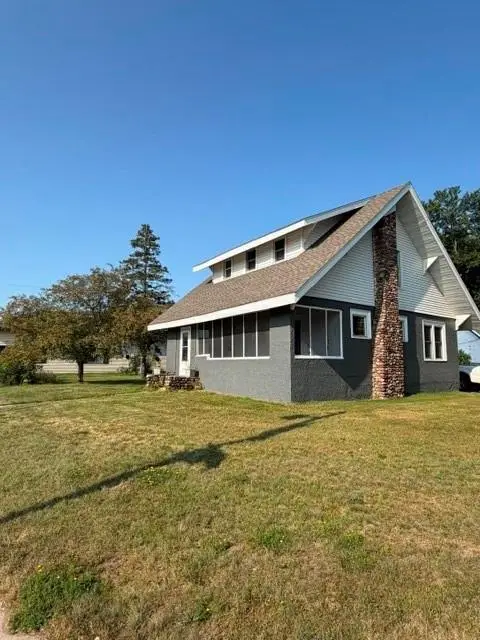 121 N River St, Spooner, WI 54801 - #3