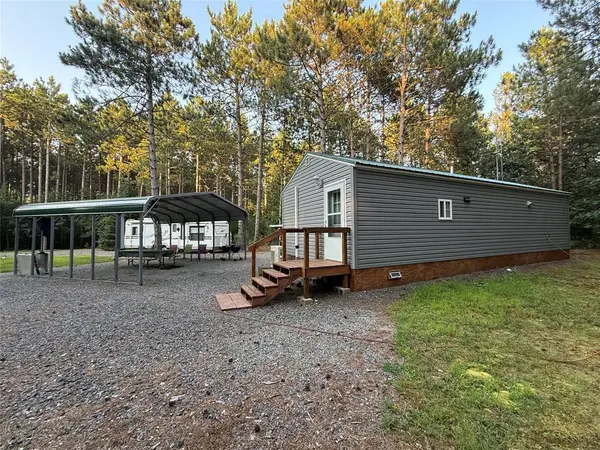 W8560 Oak Ridge Road, Black River Falls, WI 54615