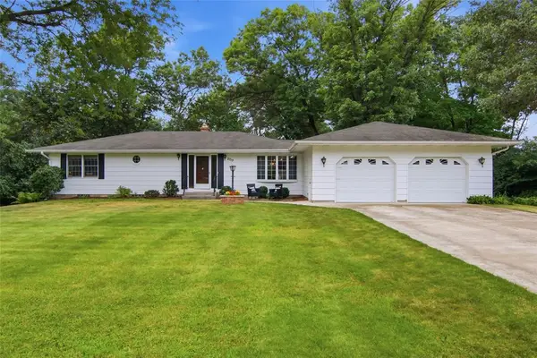 2719 E Deblene Lane, Eau Claire, WI 54703