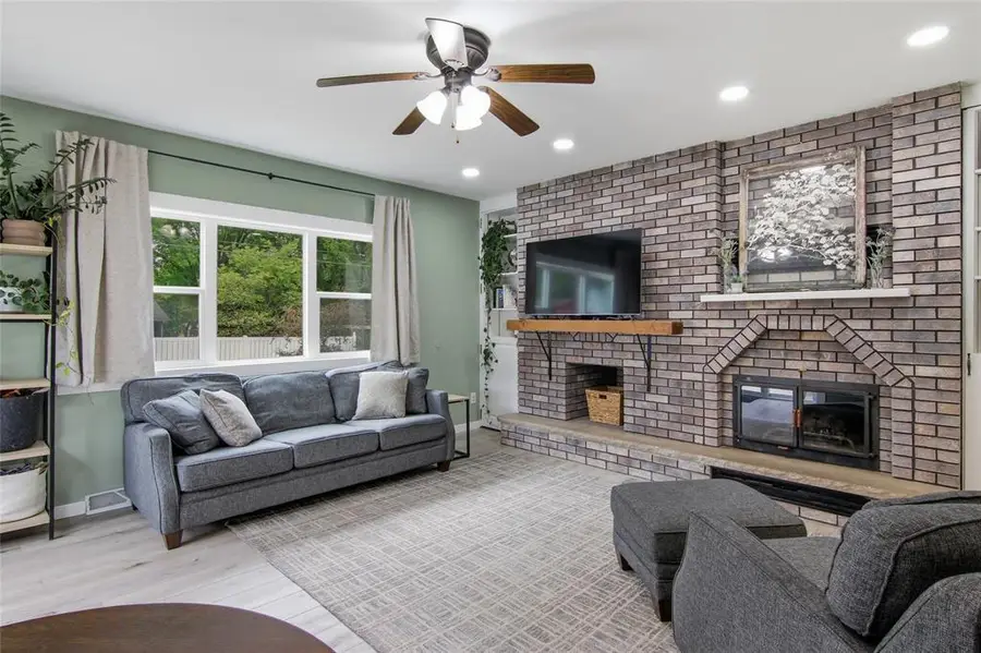 2519 Bartlett Avenue, Altoona, WI 54720 - #2