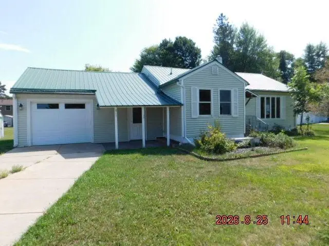 817 E 5th Street, Ladysmith, WI 54848 - #1
