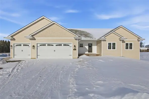 1921 Willow Creek Parkway, Chippewa Falls, WI 54729