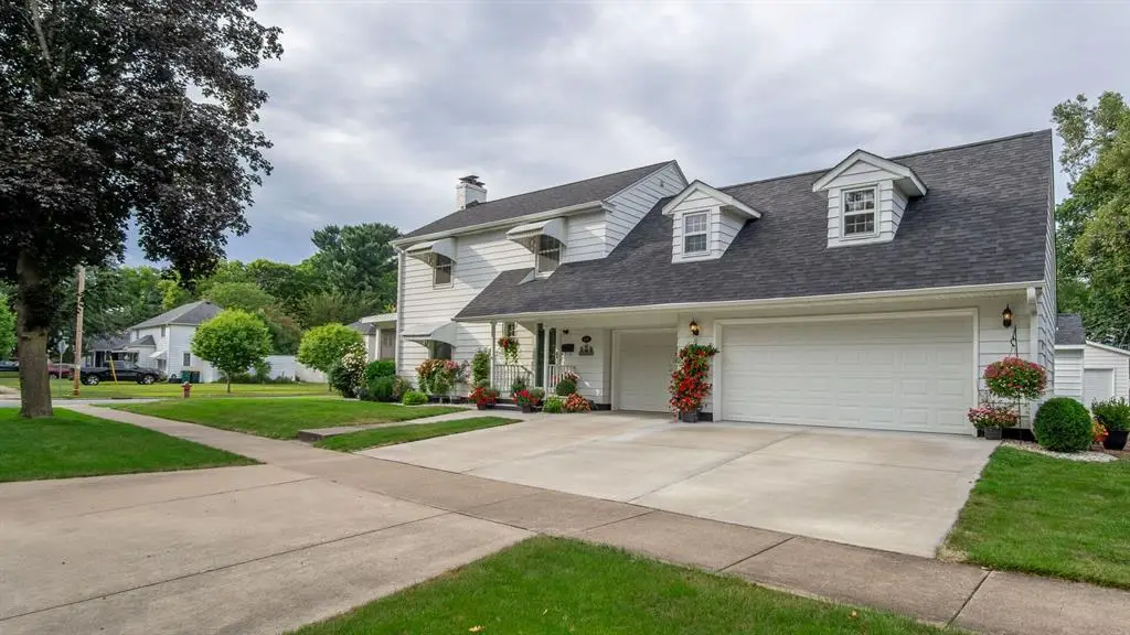 606 Gilbert Avenue, Eau Claire, WI 54701 - #1